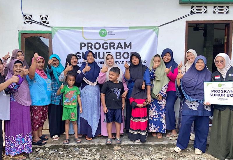 Sumur Bor Masjid Darul Amal Bantu Warga Sidodadi